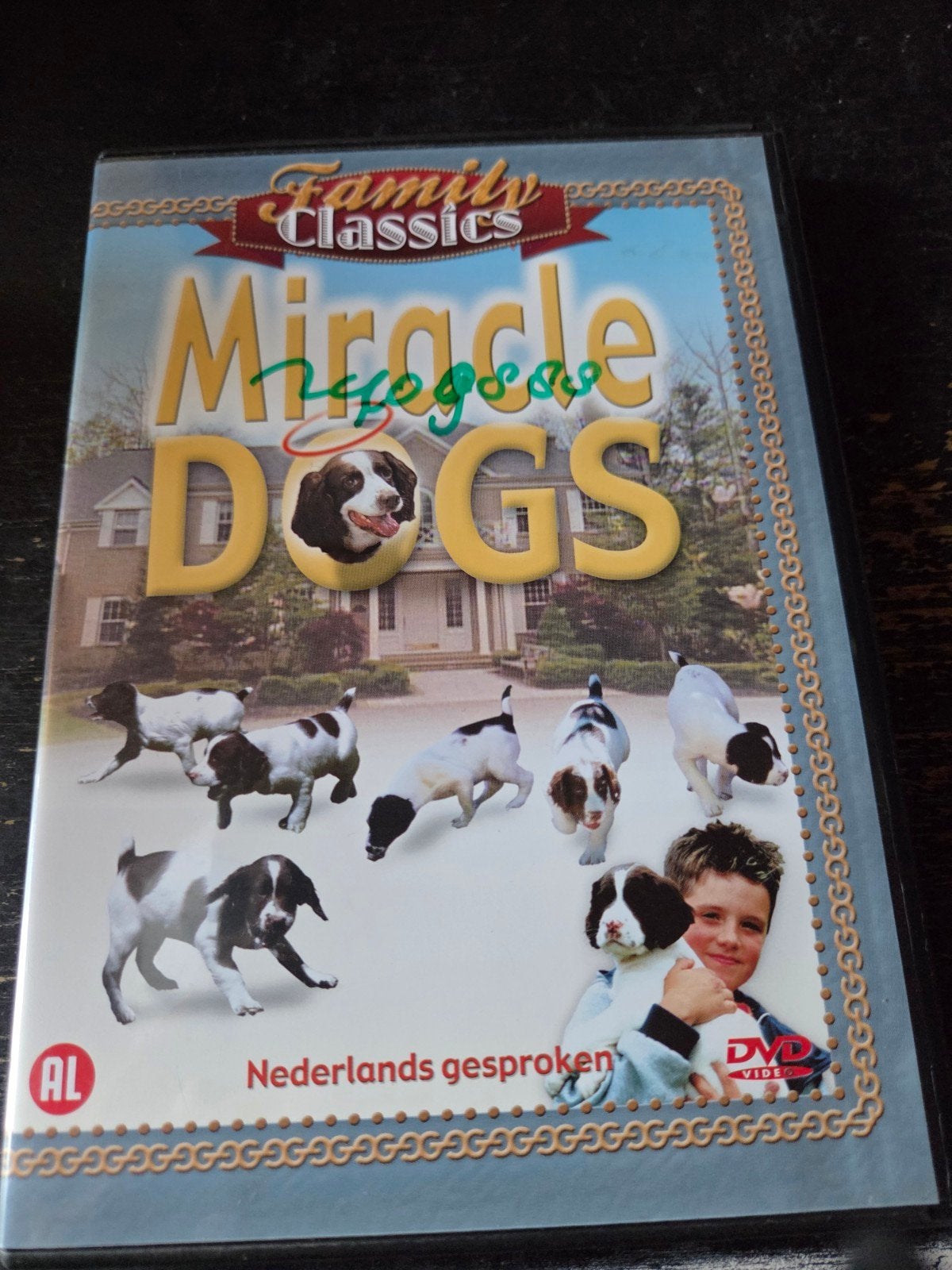 Miracle Dogs, Ophalen of Verzenden, Zo goed als nieuw