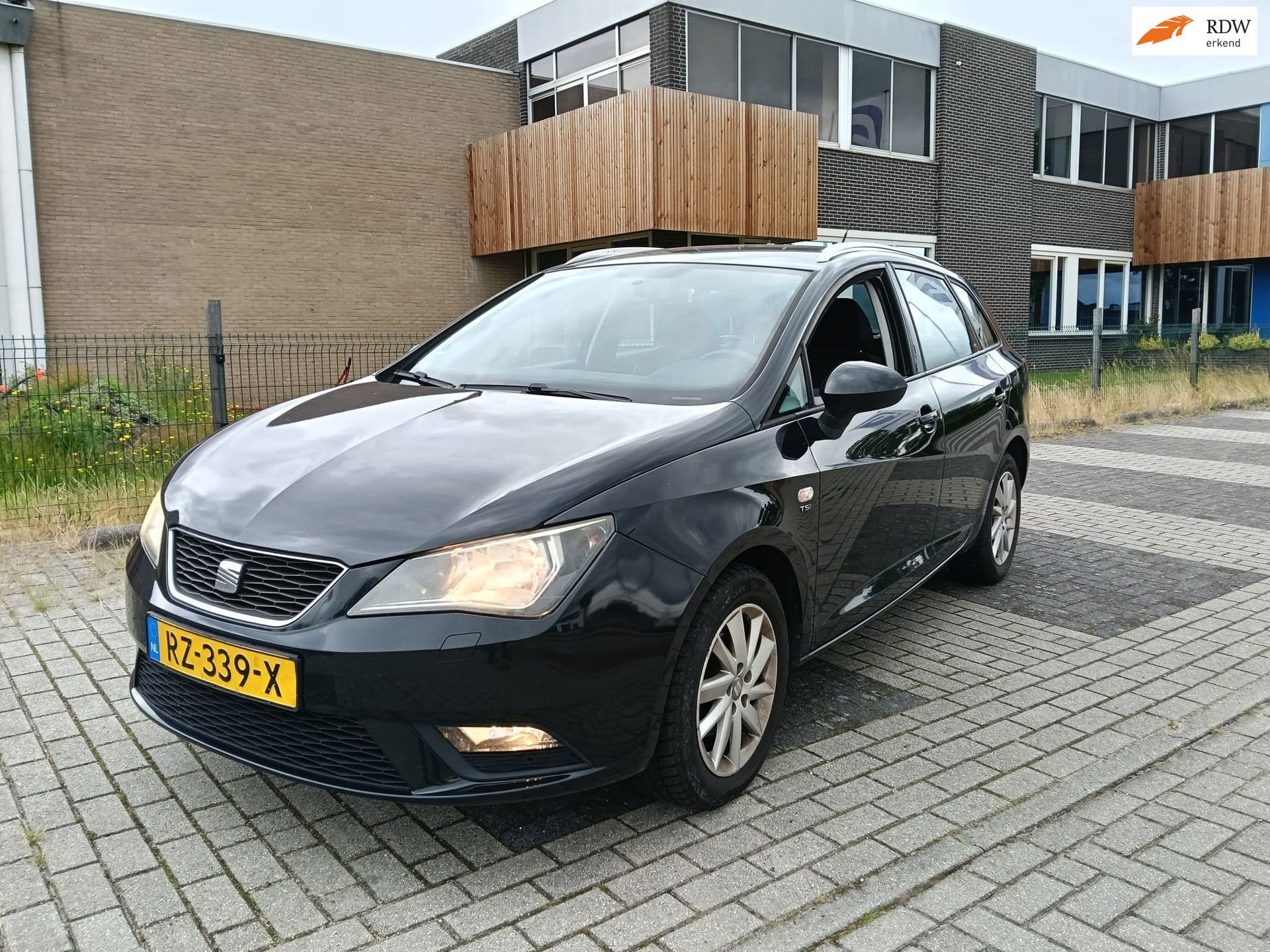 Seat Ibiza ST 1.2 TSI Style, Auto's, Seat, Voorwielaandrijving, Euro 5, Stof, Zwart