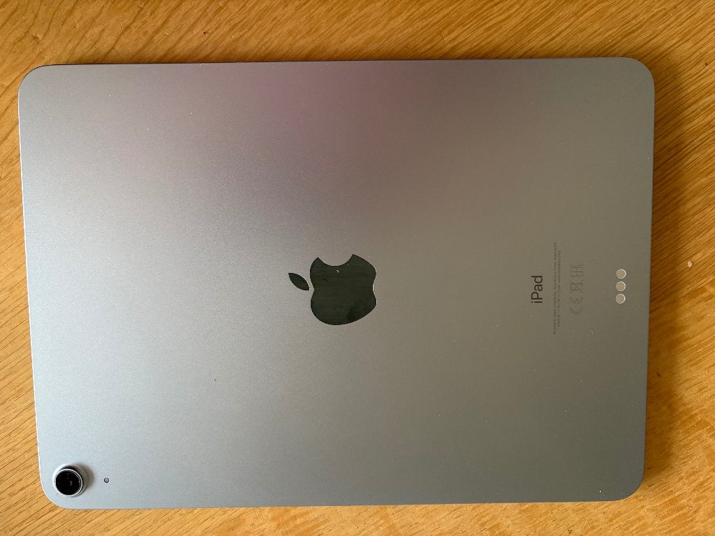 Foto 3 van iPad Air 10,9” 64 Gb WiFi (4de generatie) kleur Zilver