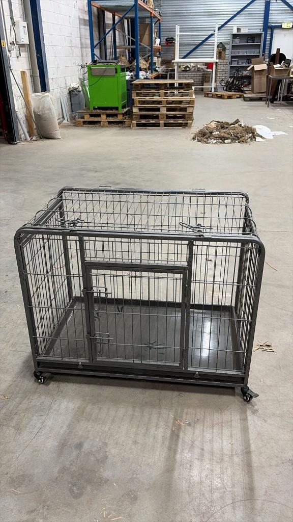 Stevige Hondenbench op Wielen 92 x 59 x 74 cm – Zwart Metaal, Ophalen, 75 tot 110 cm, 65 tot 100 cm