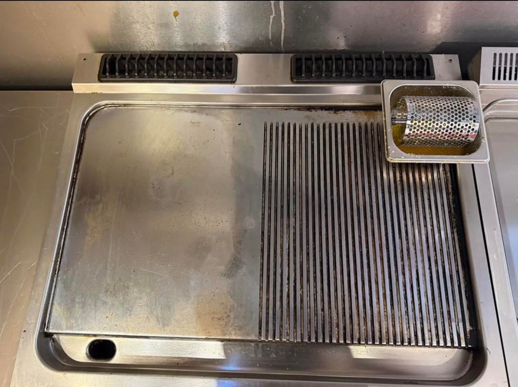 Full size restrant grill, Ophalen, Zo goed als nieuw, 200 tot 400 m³ per uur