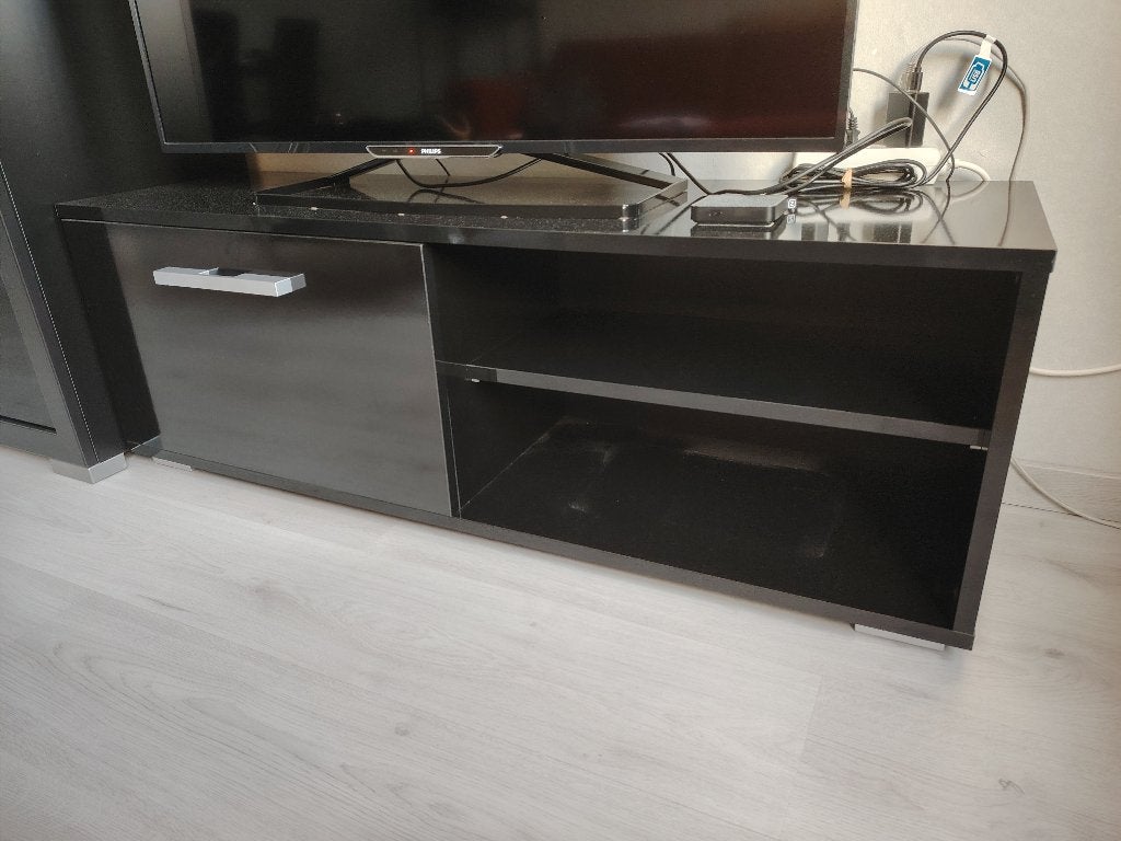 Zwart tv-meubel, Ophalen, 100 tot 150 cm, Zo goed als nieuw, Minder dan 100 cm