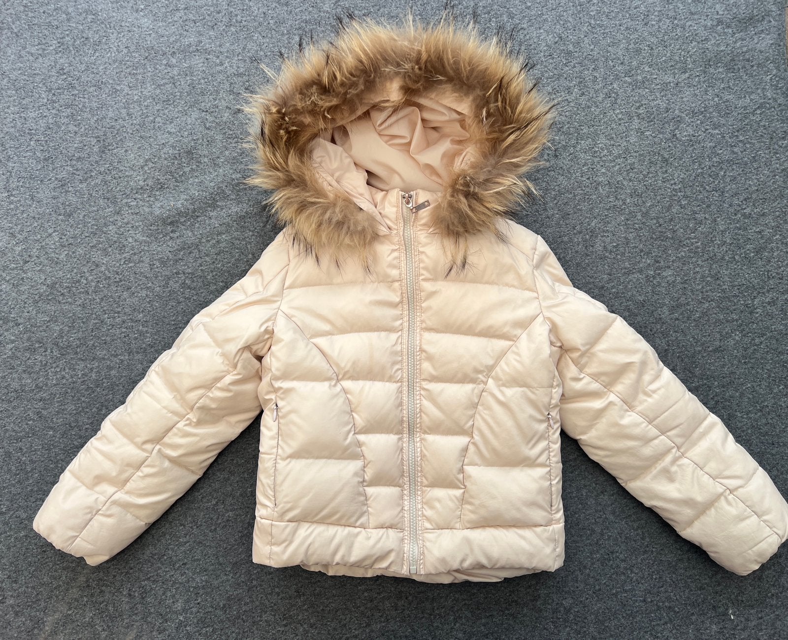 Silvian Heach meisjes winterjas maat 140– beige met capuchon, Kinderen en Baby's, Ophalen of Verzenden, Zo goed als nieuw, Meisje