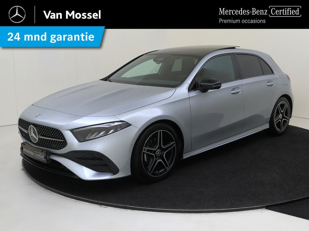 Mercedes-Benz A-klasse 180 AMG Line / Stoelverwarming / Acht, Auto's, Mercedes-Benz, 136 pk, Gebruikt, 4 cilinders, Origineel Nederlands