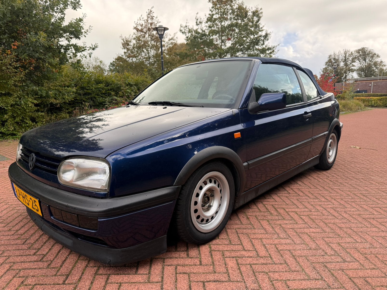 Volkswagen Golf 1.8 Cabriolet 1995 Blauw, Auto's, Voorwielaandrijving, Stof, 4 cilinders, Cabriolet