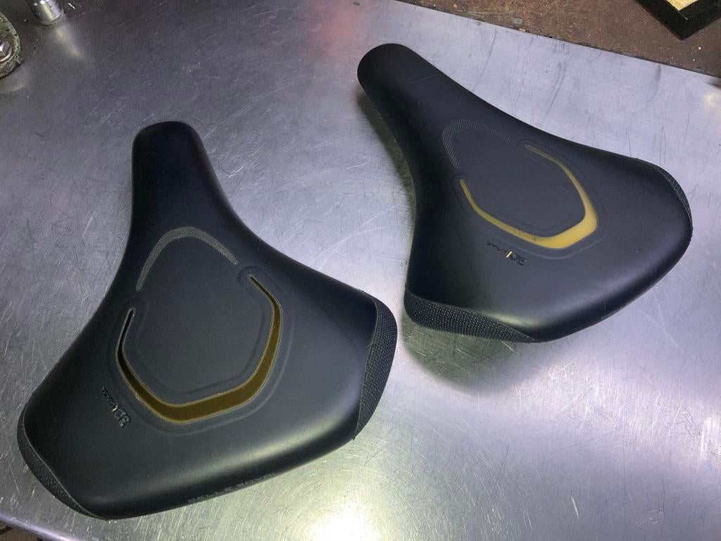 Nette selle royal fietszadels 3d skingel lookin €20 p/st, Fietsen en Brommers, Fietsonderdelen, Ophalen, Zo goed als nieuw