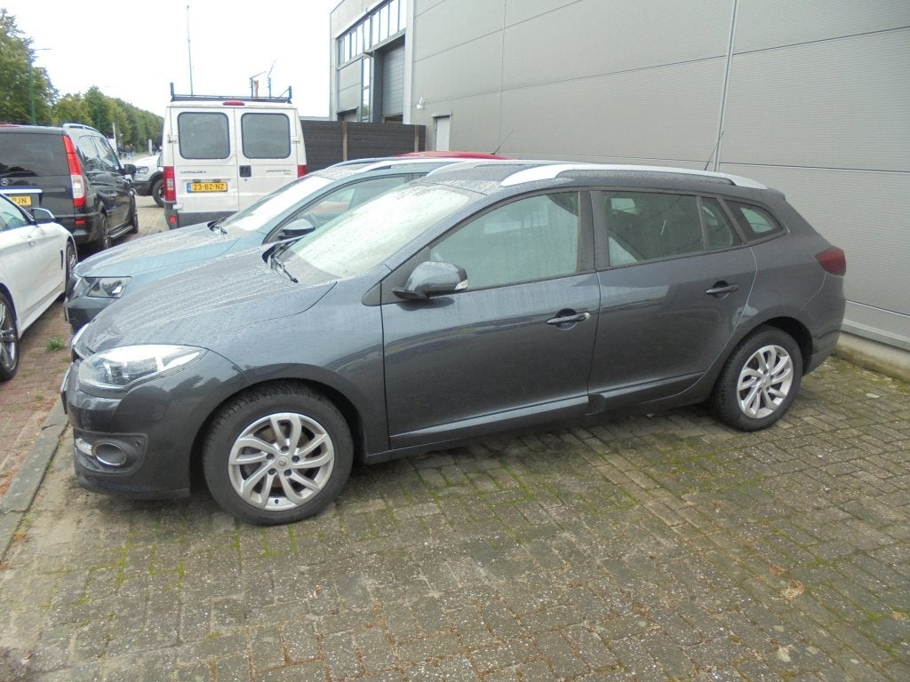 Renault Mégane Estate 1.2 TCe Bose/alle opties ketting verv, Auto's, Voorwielaandrijving, Euro 5, Gebruikt, 4 cilinders