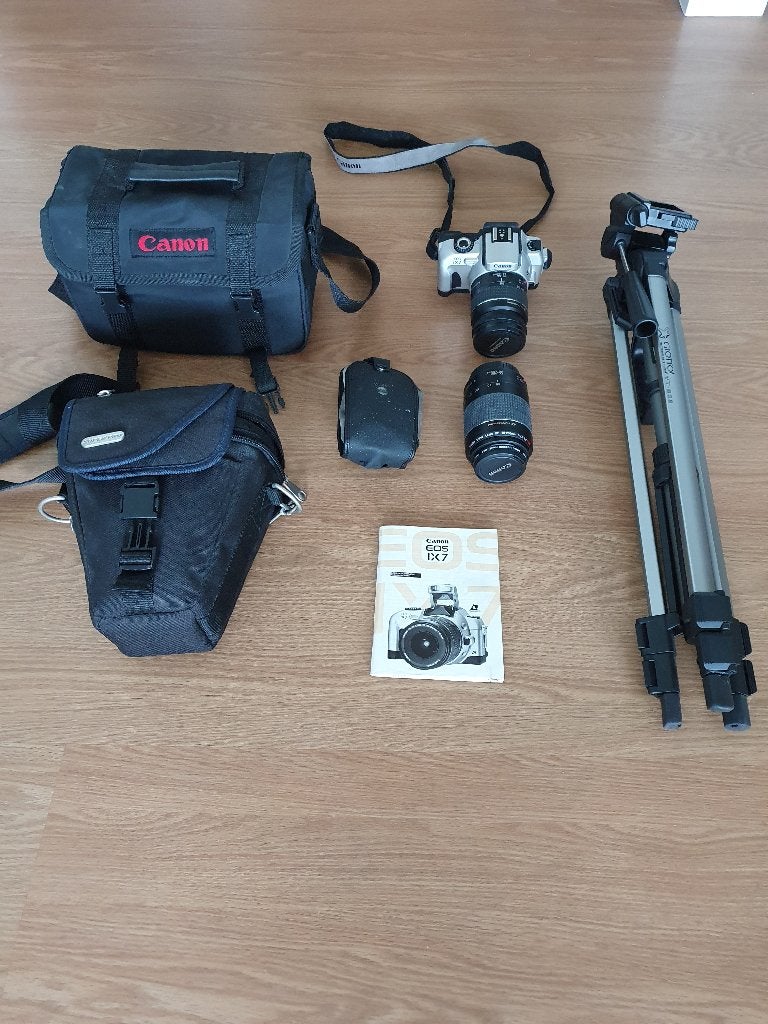 Canon EOS IX7 Analoge Set – 22-55mm + 55-200mm + Statief, Audio, Tv en Foto, Fotocamera's Analoog, Ophalen, Zo goed als nieuw