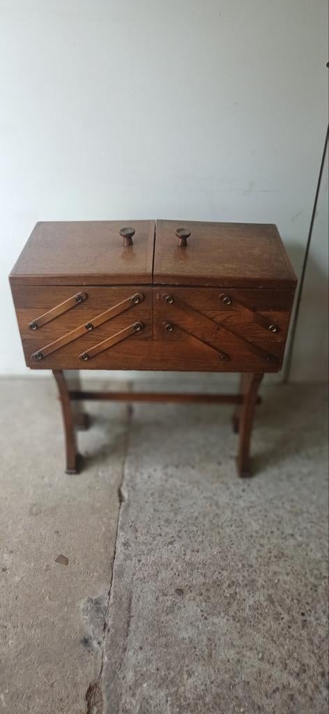 Vintage antiek houten naaidoos, Ophalen