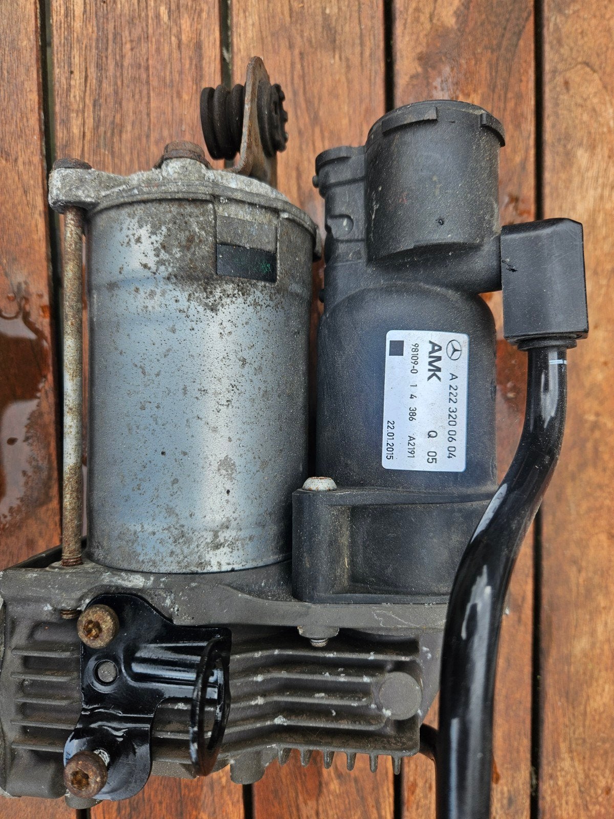 Mercedes-Benz W222 Airmatic Compressor A2223200604, Ophalen of Verzenden, Gebruikt, Mercedes-Benz