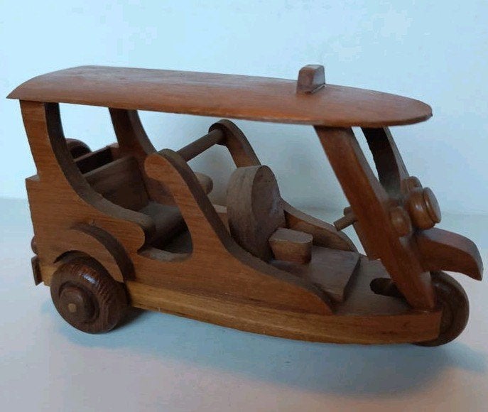 Thaise houten tuktuk - decoratief en in topconditie, Ophalen of Verzenden, Zo goed als nieuw