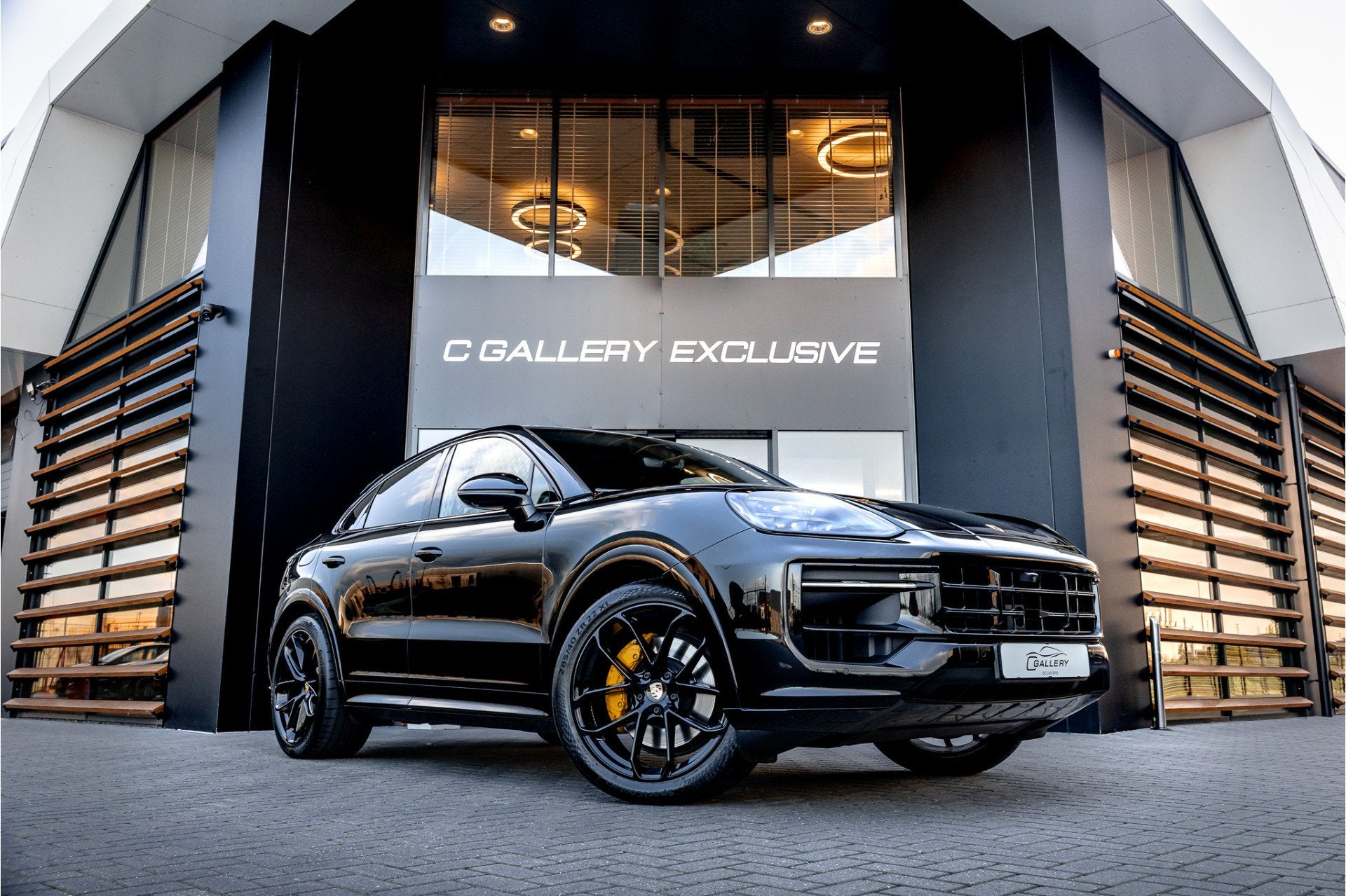 Porsche Cayenne Coupé 3.0 E-Hybrid - Sport Chrono + | Panor, Automaat, Gebruikt, 2995 cc, 4 stoelen