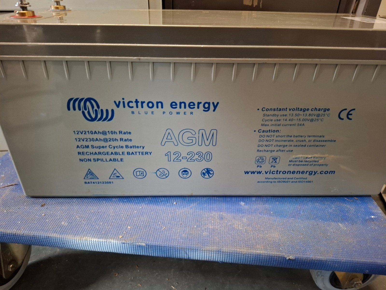 Victron AGM 12V 230Ah Deep Cycle Accu - Zeer Goede Staat, Zo goed als nieuw