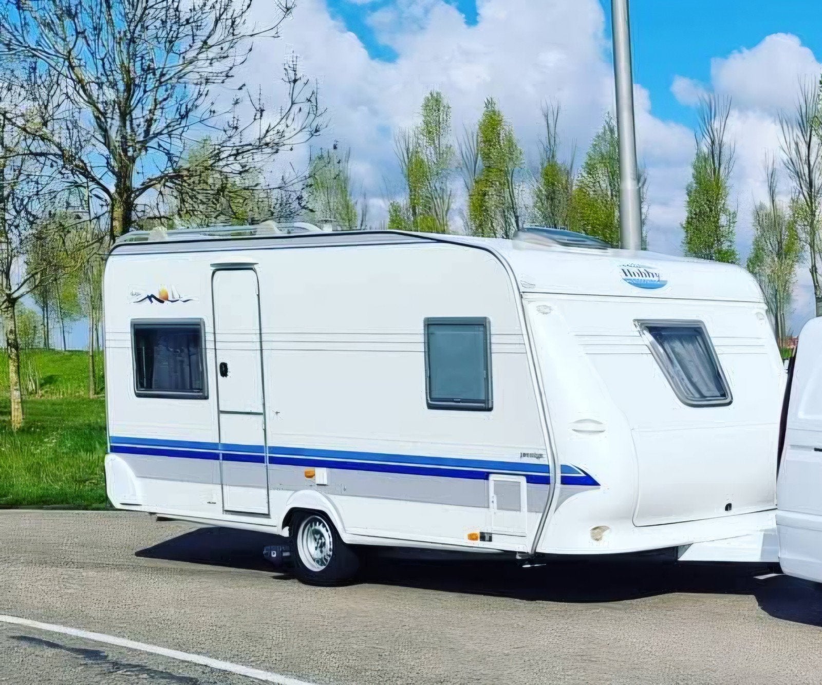 Hobby Prestige 460 UFE uit 2006 - Nette staat met extra's, Caravans en Kamperen, Rondzit, Hobby, Frans bed, 750 - 1000 kg