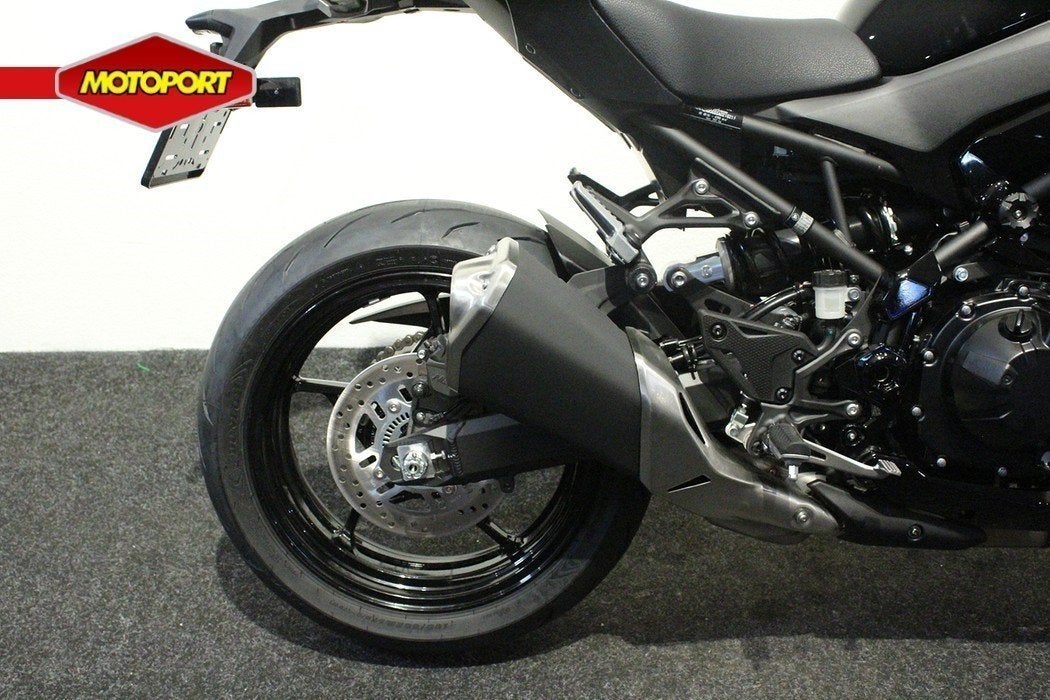 Kawasaki Z900 ABS, Bedrijf, Naked bike
