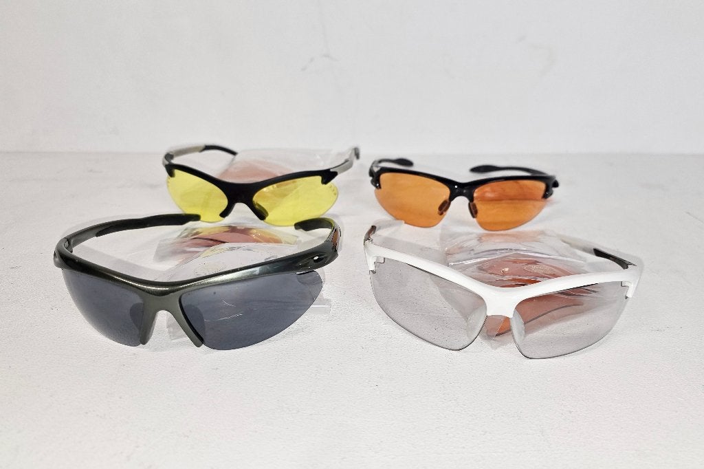 4 fietsbrillen met verschillende kleuren lenzen., Ophalen of Verzenden, Zo goed als nieuw, Overige typen