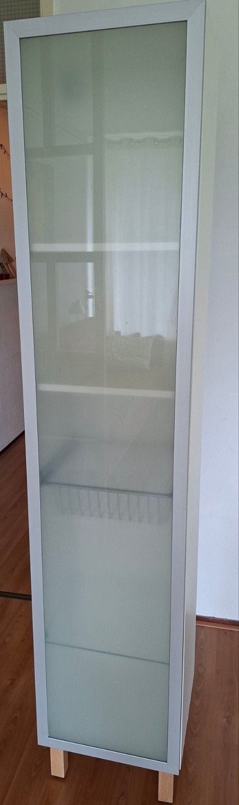 Ikea badkamerkast 195x40x40 cm met matglasdeur., Huis en Inrichting, Badkamer | Badkamermeubels, Ophalen, Minder dan 50 cm, Gebruikt