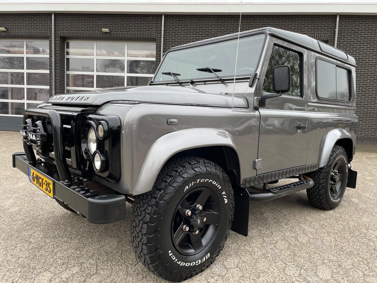 Land Rover Defender -90 Grijs kenteken / Origineel Nederland, Auto's, 12 maanden, Zwart, 4 cilinders, Leder en Stof