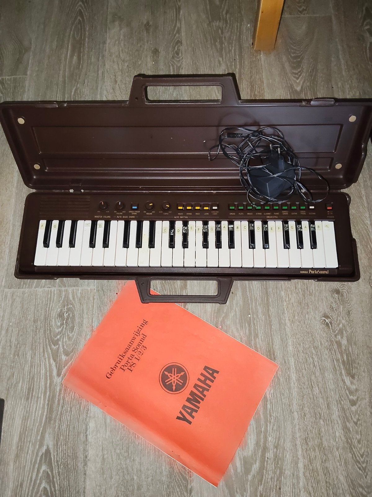 Yamaha PortaSound PS-1/2/3 Keyboard met adapter handleidin, Muziek en Instrumenten, Ophalen of Verzenden, Gebruikt, 49 toetsen