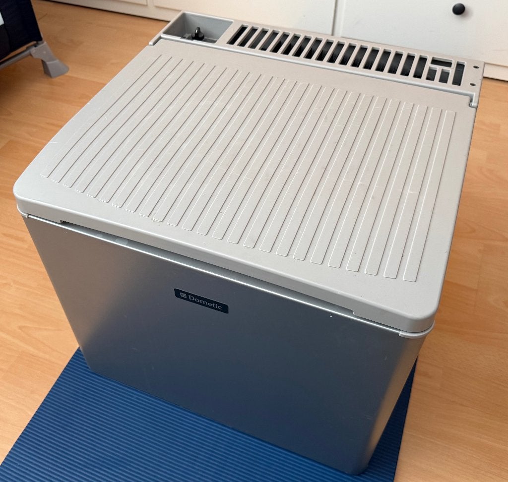 Dometic Koelbox 40 l., Ophalen of Verzenden, Gebruikt, Koelbox, Elektrisch