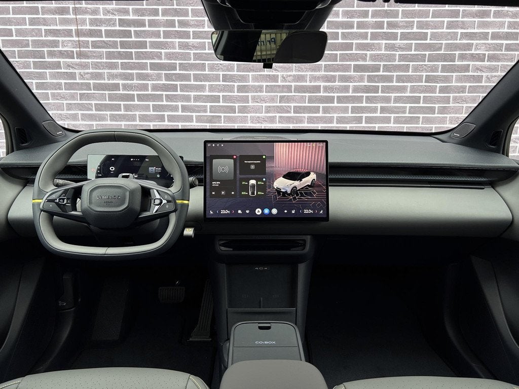Lynk & Co 02 More 66 kWh | Trekhaak | Panoramadak | 360 came, Automaat, Achterwielaandrijving, 1795 kg, Wit