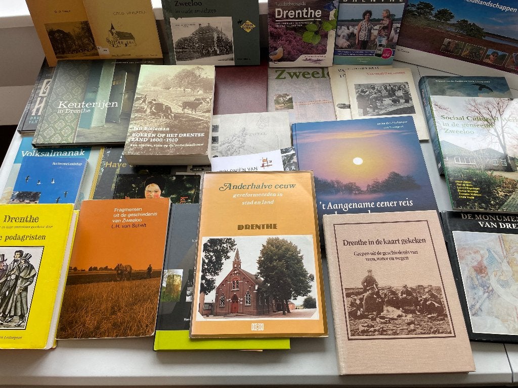 32 Drenthe boeken, Ophalen of Verzenden, Gelezen, Diverse auteurs