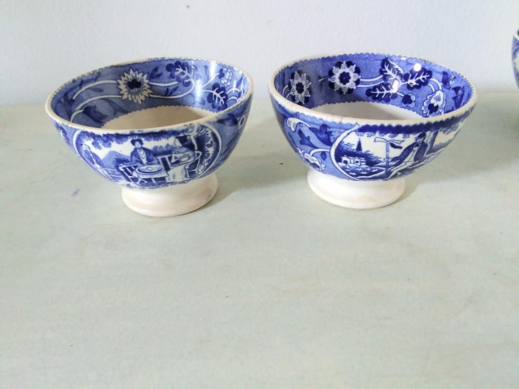 Twee antieke theekommen Petrus Regout, blauw-wit decor, Ophalen of Verzenden