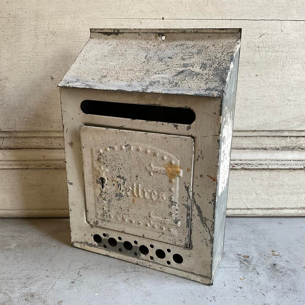 Witte brocante brievenbus *tres jolie duiven*, Verzenden