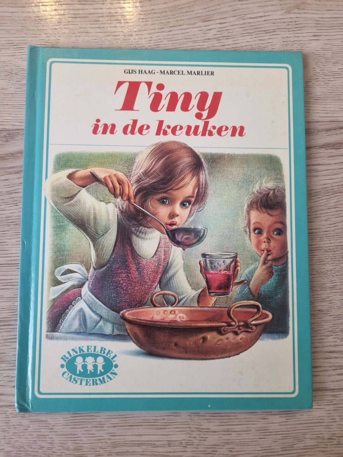 Tiny in de keuken, Ophalen of Verzenden