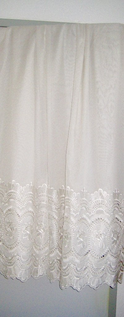 '4 MOOIE VITRAGE MET 42 CM BREDE KANT (VINTAGE ) ONDERAAN, Ophalen of Verzenden, Zo goed als nieuw, Vitrage, 175 cm