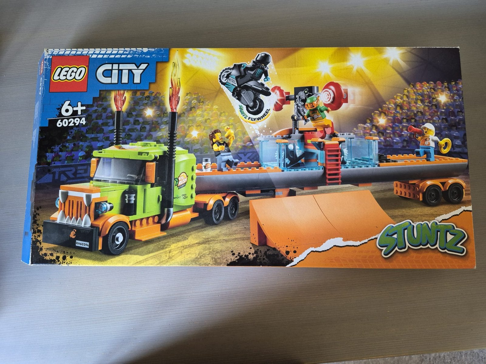 Lego city stuntshow truck 60294, City, Lego, Ophalen of Verzenden, Zo goed als nieuw