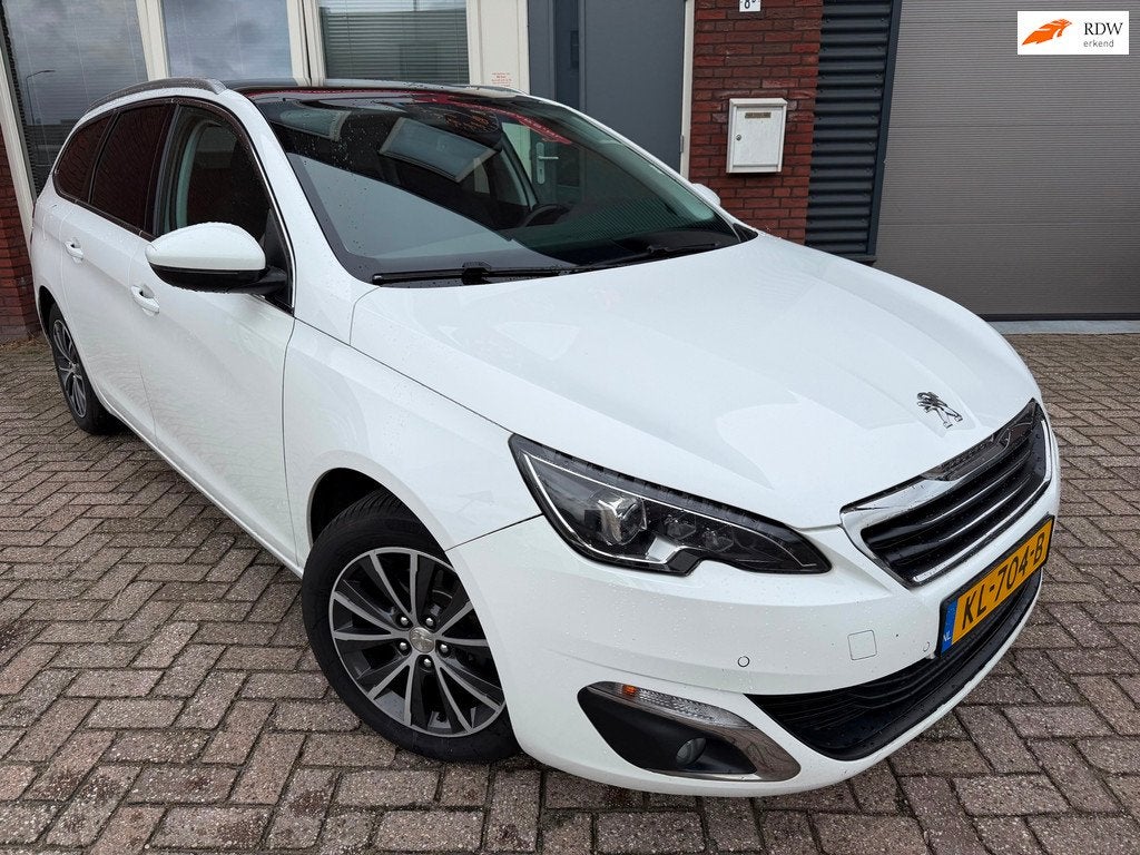 Peugeot 308 SW 1.2 PureTech Blue Lease Premium / Pano / Navi, Voorwielaandrijving, Stof, 1199 cc, Wit