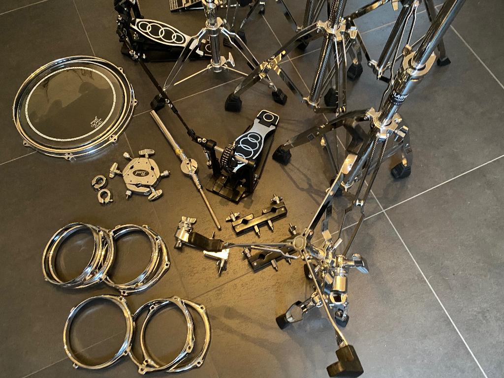 Diverse Drum Hardware - diverse brands, Muziek en Instrumenten, Ophalen of Verzenden, Gebruikt, Pearl