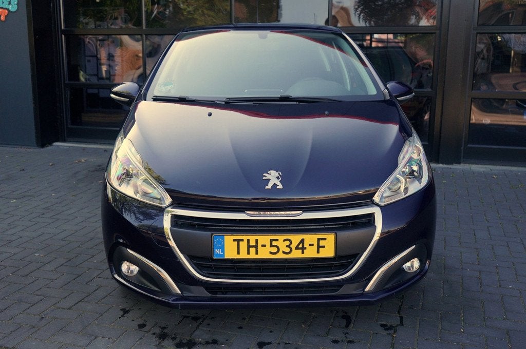 Peugeot 208 1.2 PureTech Blue Lion, Navi, CC, Airco, Carplay, Voorwielaandrijving, Stof, Gebruikt, 1199 cc