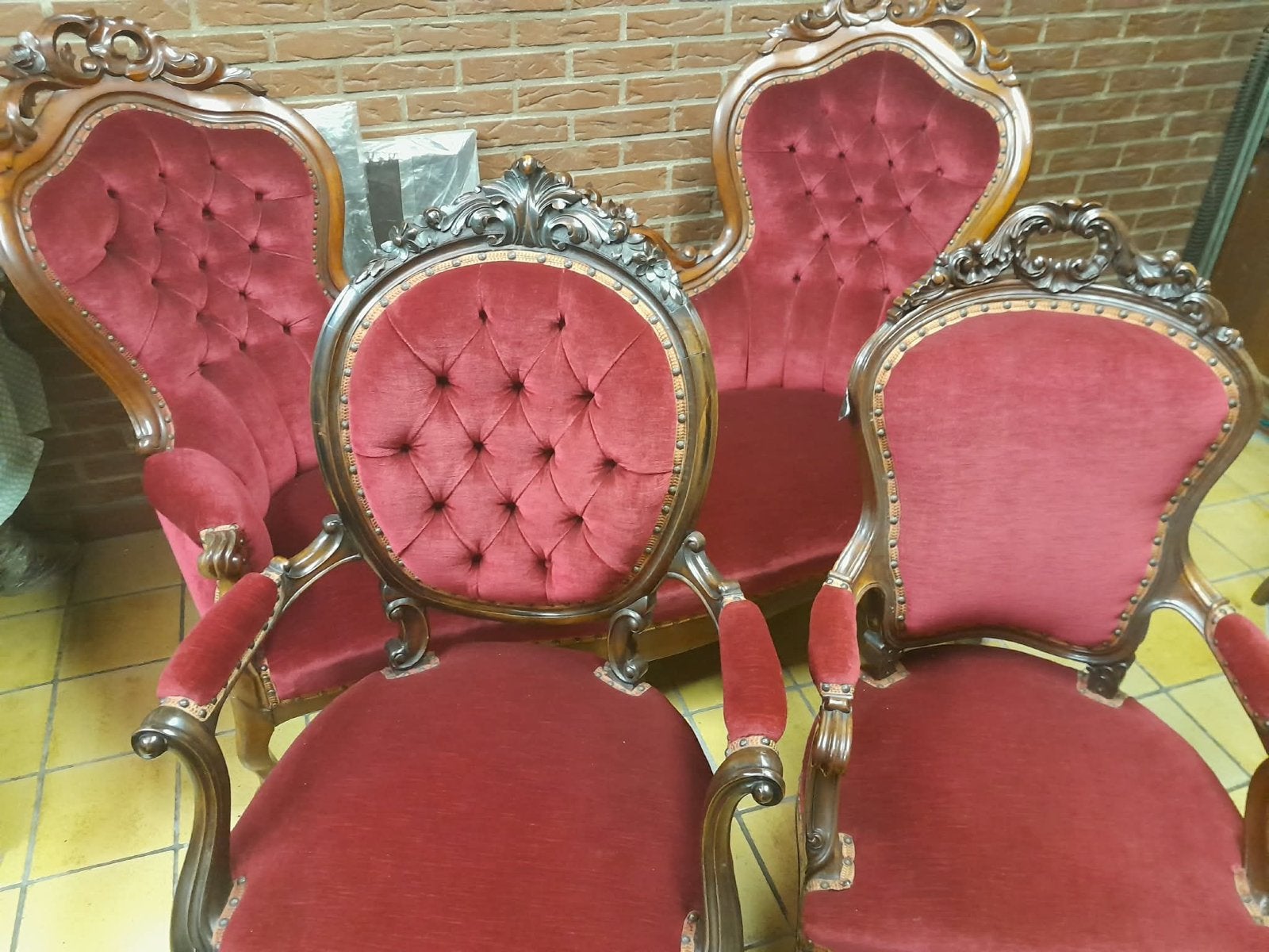 Antieke fluwelen zitmeubelen set, Ophalen