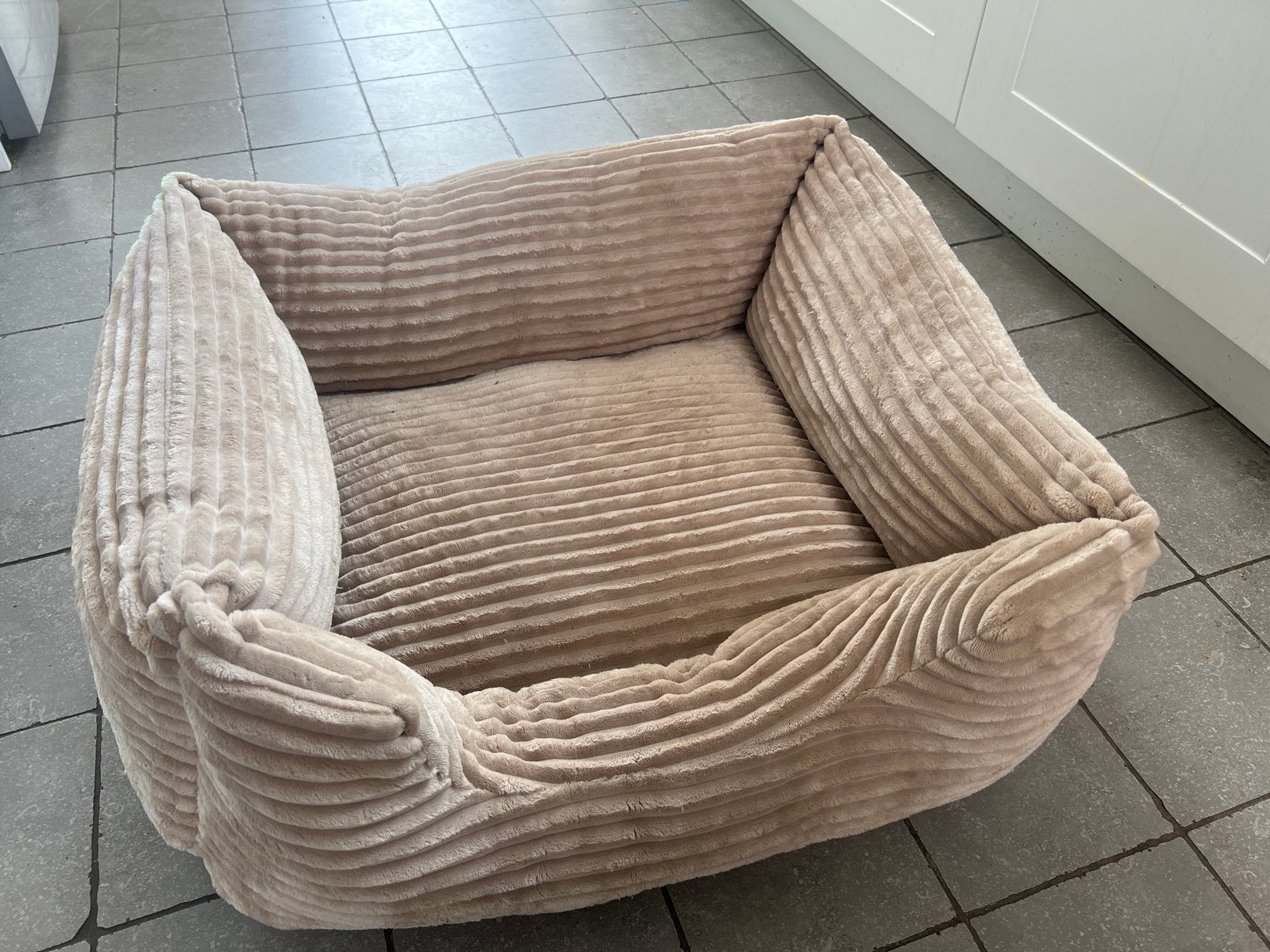Mand hond, Ophalen, Nieuw