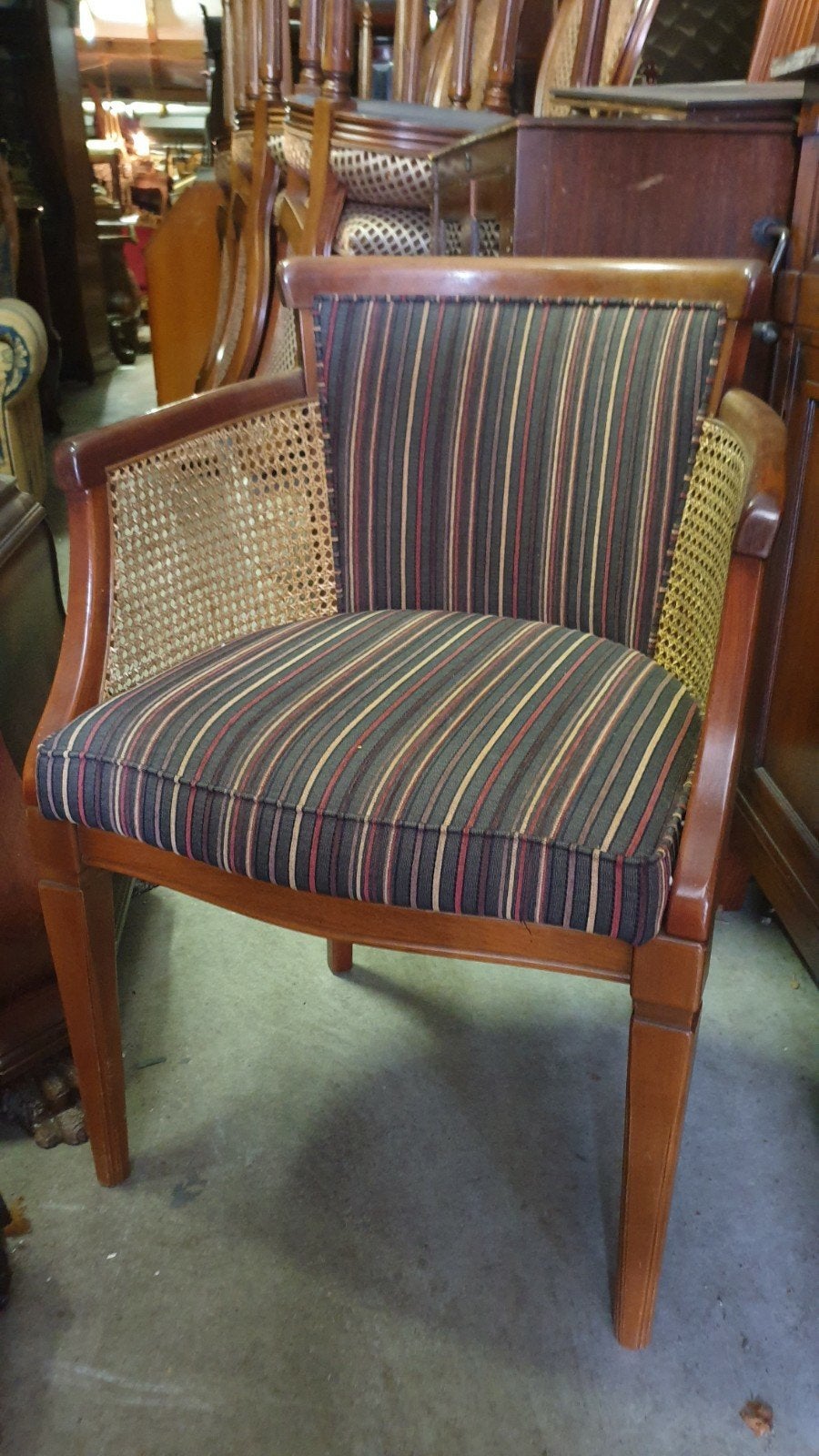 Kersenhouten eetkamer armstoelen met webbing en streepstof, Ophalen