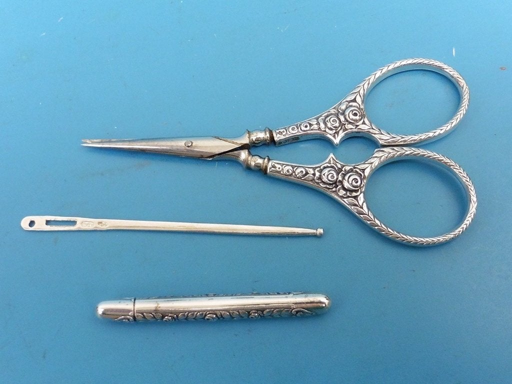 Zilveren naaigarnituur                                   Z74, Ophalen of Verzenden, Zilver