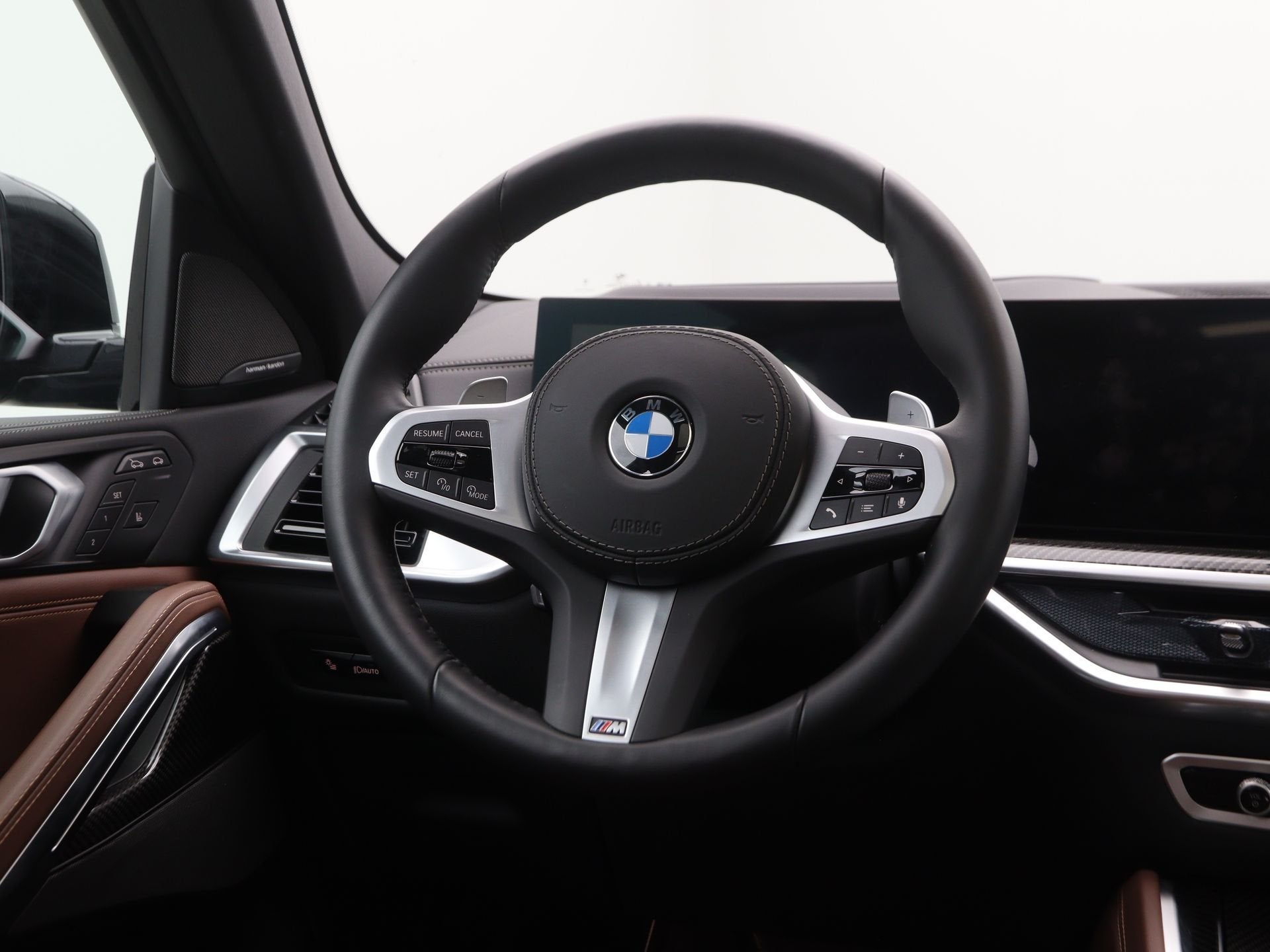 BMW X6 xDrive40i (bj 2025, automaat), Automaat, Euro 6, Met garantie (alle), Zwart