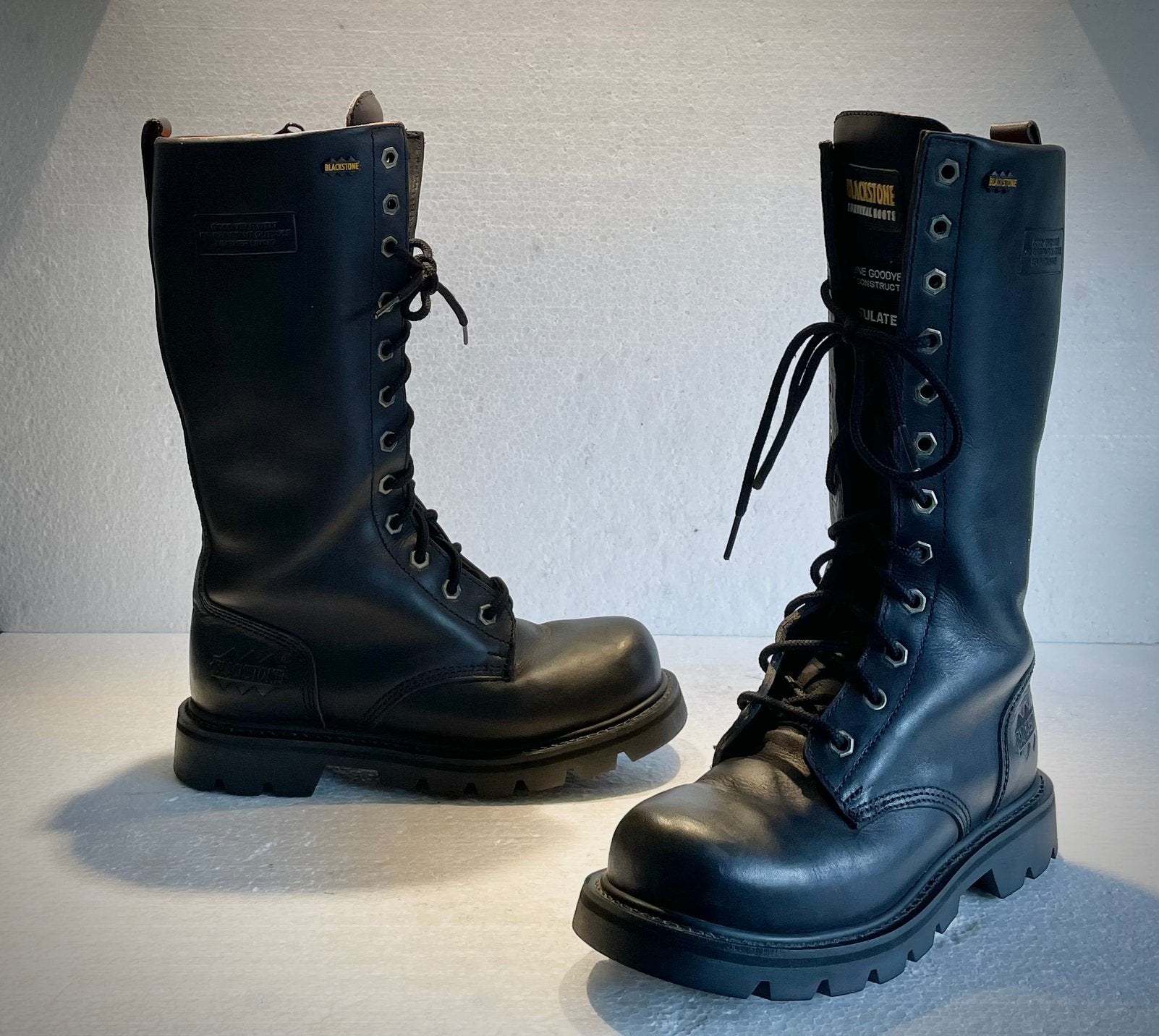 Blackstone survival boots / laarzen design gothic dames 38, Kleding | Dames, Ophalen of Verzenden, Zwart, Hoge laarzen
