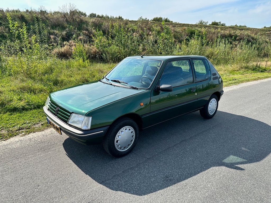 Peugeot 205 1.4 Generation 1997 Groen, Voorwielaandrijving, Stof, 4 cilinders, Origineel Nederlands