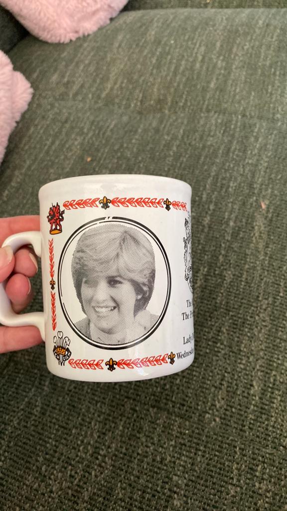 Mok ter ere van het huwelijk van prinses Diana, Verzamelen, Koninklijk Huis en Royalty, Ophalen of Verzenden, Zo goed als nieuw