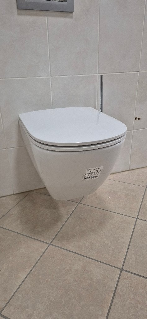 Laufen Lua wandcloset met zitting nieuw!, Ophalen, Nieuw, Steen, Toilet