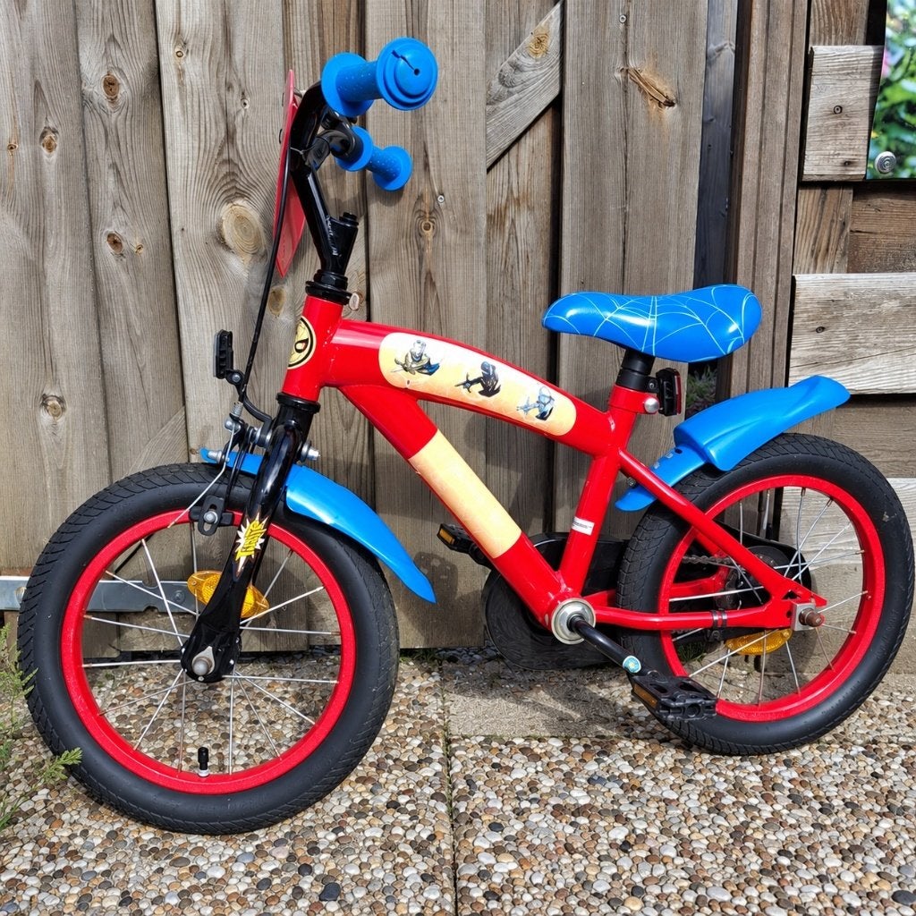 Spider-Man kinderfiets 14 inch – rood/blauw – €45, Ophalen, Gebruikt, Terugtraprem, Minder dan 16 inch