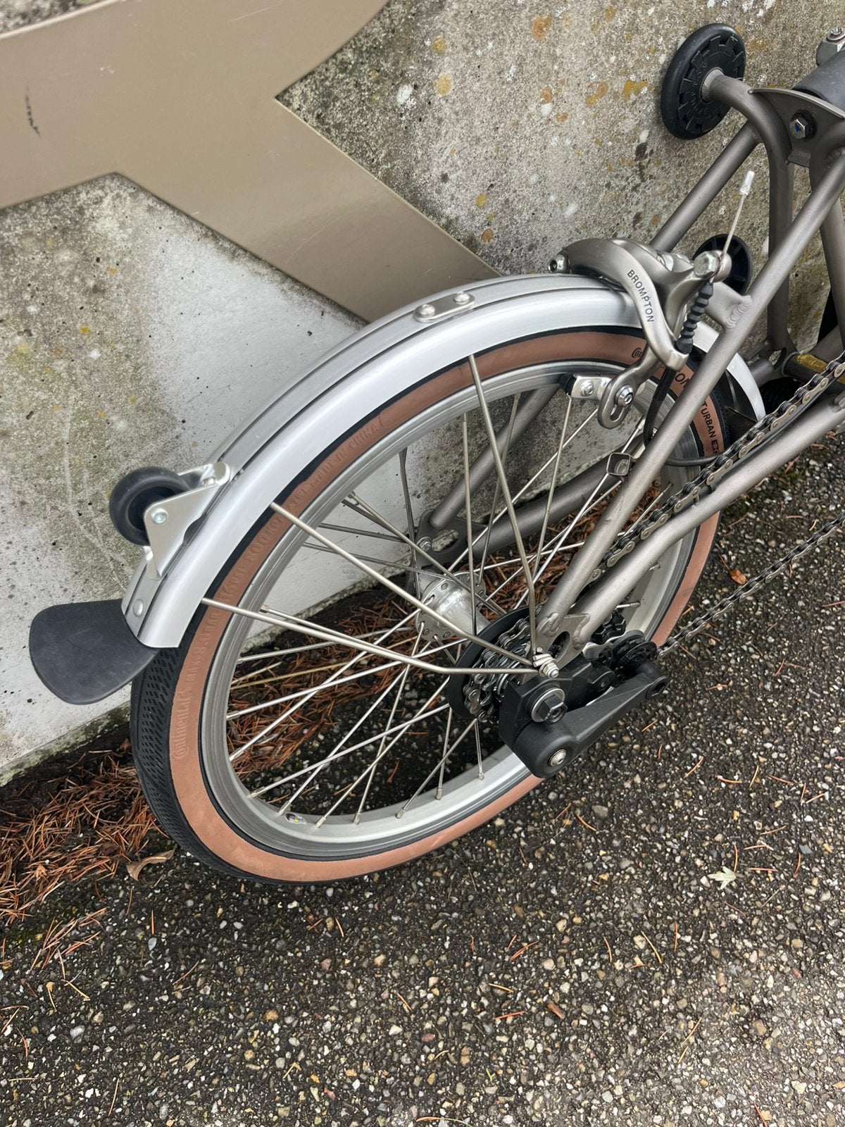 Foto 22 van Titanium Brompton S2L-X 9,4 KG Customised voor klein persoon