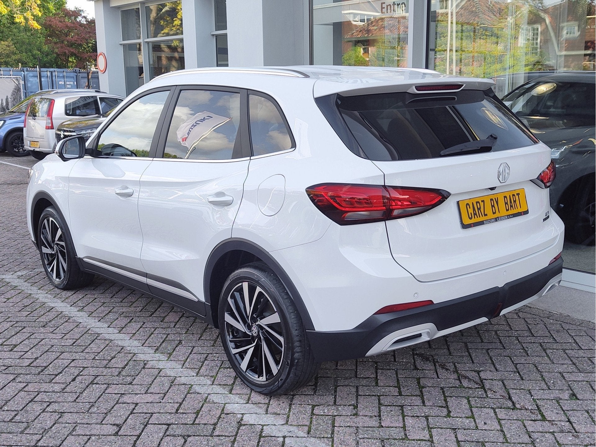 MG MG ZS Hybrid+ 1.5 HYBRID+ LUXURY 360 Camera | Keyless | S, Auto's, Zwart, 4 cilinders, ZS, Wit