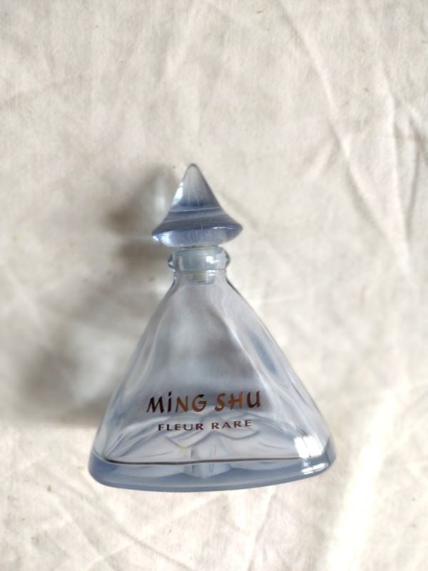 Parfumflesje van lichtblauw glas Ming Shu, Ophalen of Verzenden, Zo goed als nieuw, Parfumfles