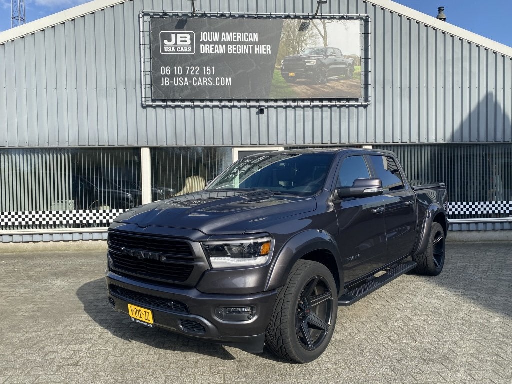 Dodge Ram Wide Body 5.7 V8 360 Camera 22 INCH, Automaat, Gebruikt, 5654 cc, 402 pk