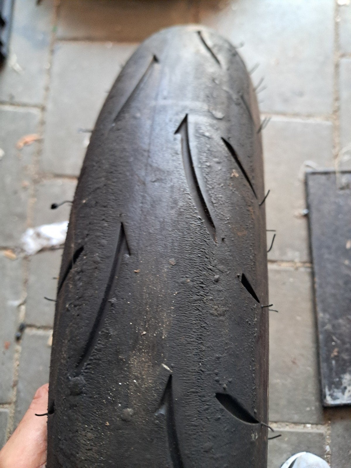 Motorband 120/70/17, Ophalen