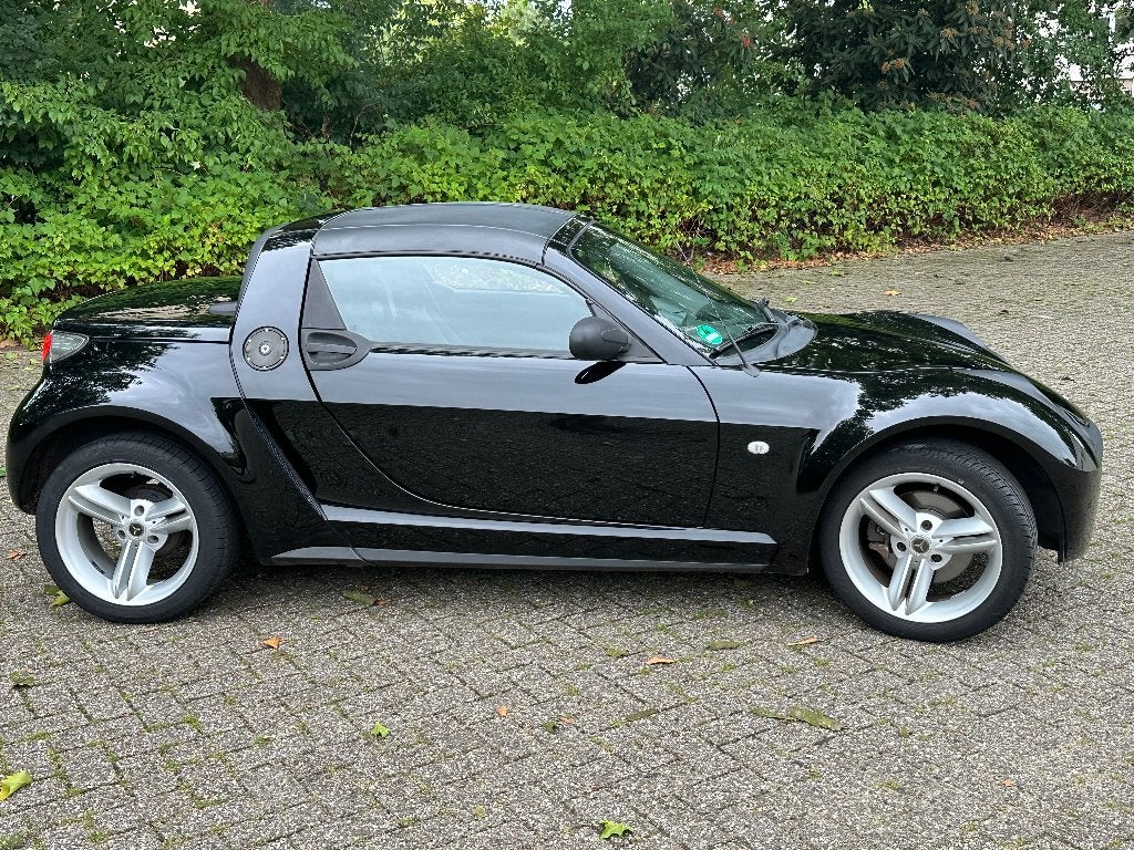 Smart Roadster 0.7 45KW 2006 Zwart, Auto's, Smart, Automaat, Achterwielaandrijving, Zwart, Open dak
